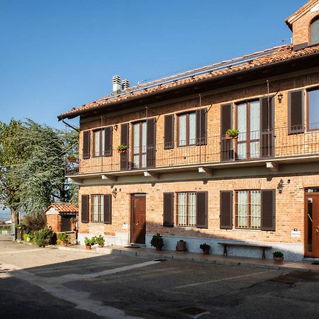 Casa Rubbo - Appartamento 'Como' Nelle Langhe Альба Экстерьер фото